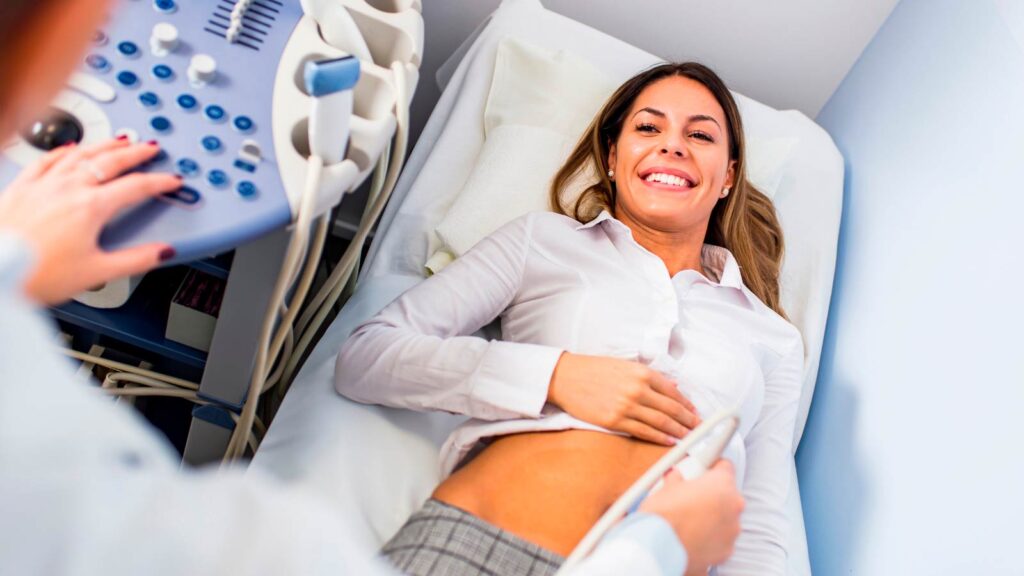 Clínica ueca centro médico de la mujer